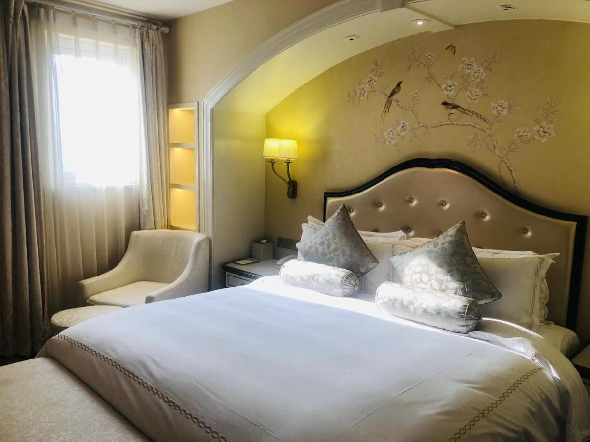 Urban Island Hotel Shanghai Bagian luar foto