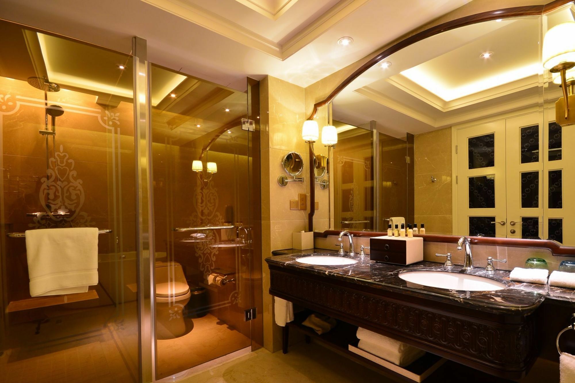 Urban Island Hotel Shanghai Bagian luar foto